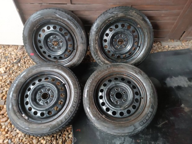 16" 5x114,3 Gyri Suzuki SX4 /Fiat Sedici lemezfelni elad!