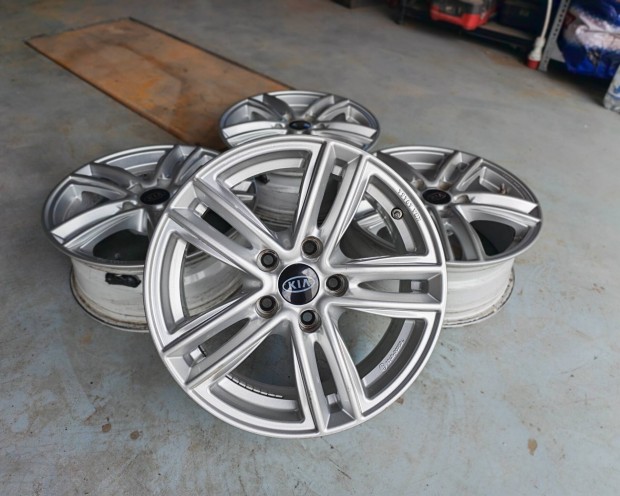 16" 5x114,3 Kia, Hyunda, Toyota, Mazda alufelni szett!