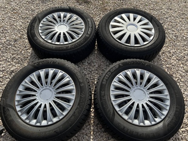 16" 5x114.3 gyári Hyundai/Kia acélfelni téligumikkal!