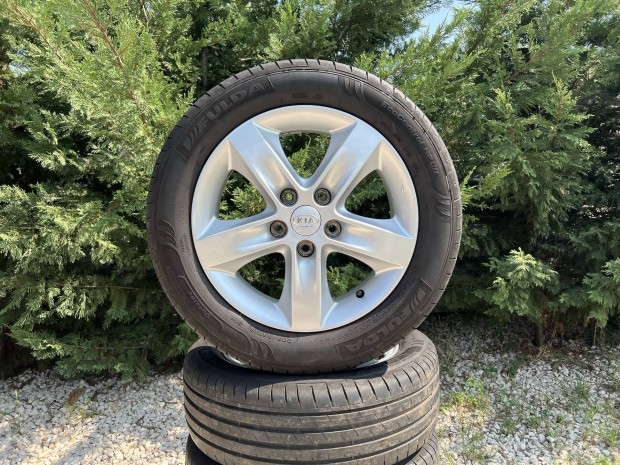 16" 5x114.3 gyári KIA alufelni nyárigumikkal!