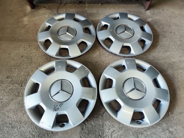 16" Gy�ri Mercedes D�szt�rcsa 90Garage