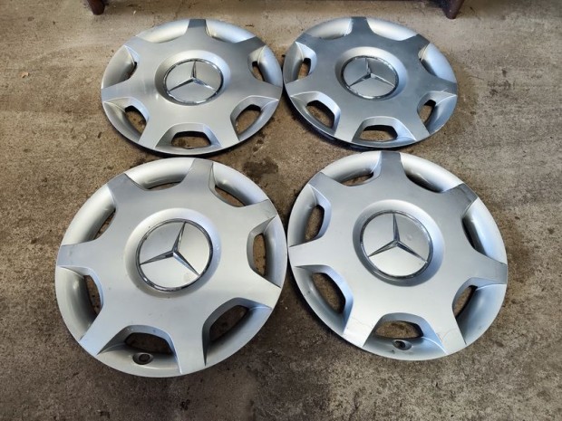 16" Gyri Mercedes Dsztrcsa 90Garage