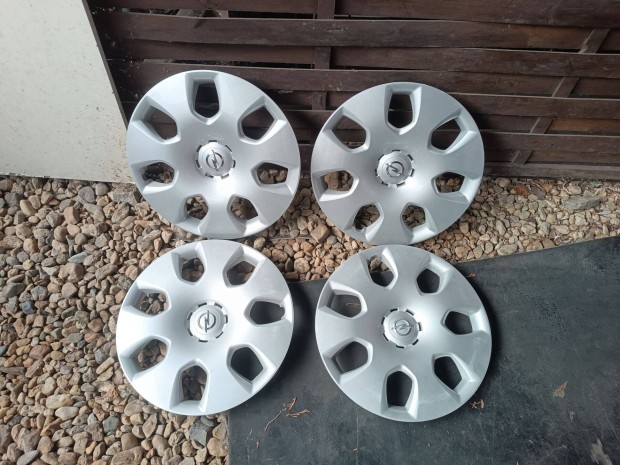 16" Gyári Opel Astra J /5x115/ dísztárcsa eladó!