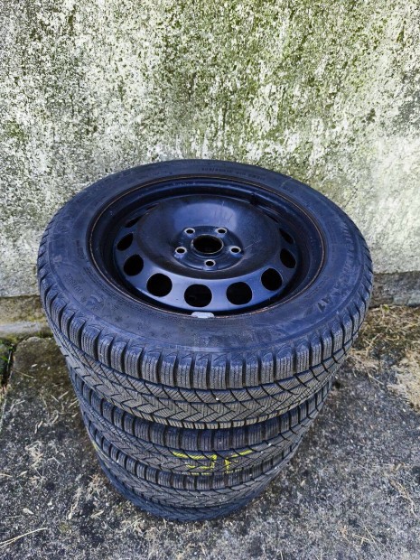 16" VW lemezfelni 5x112 205/55 R16 téli gumi Volkswagen lemezfelni 16"