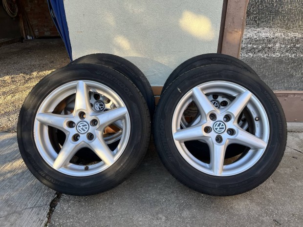 16" Vw /Enzo/ alufelni nyri gumival