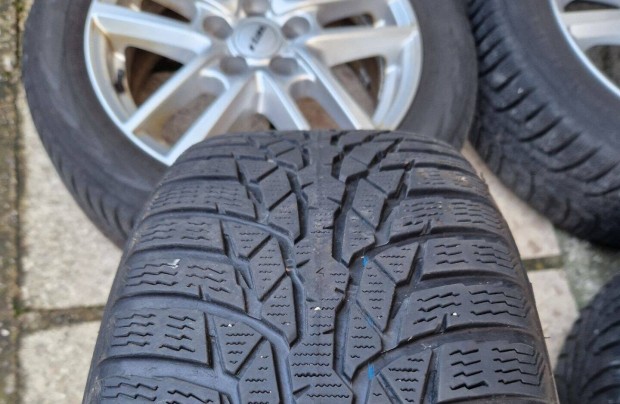 16" felni Skoda Scala alufelni szett Nokian tligumikkal 5x100 16