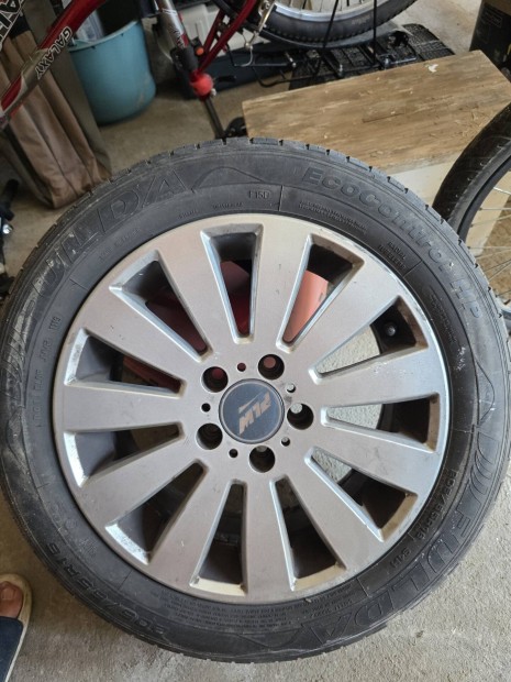 16" felni j gumikkal