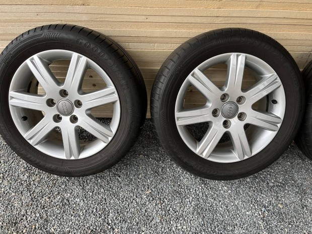 16" gyári Audi A3 alufelni nyári gumival