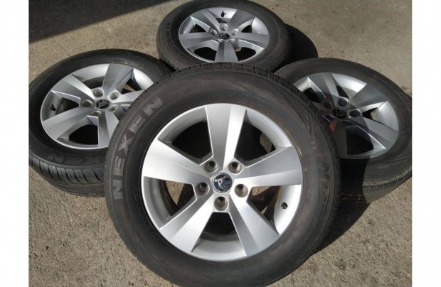 16" gyári Skoda Superb alufelni garnitúra 5x112 nyári Nexen ET41