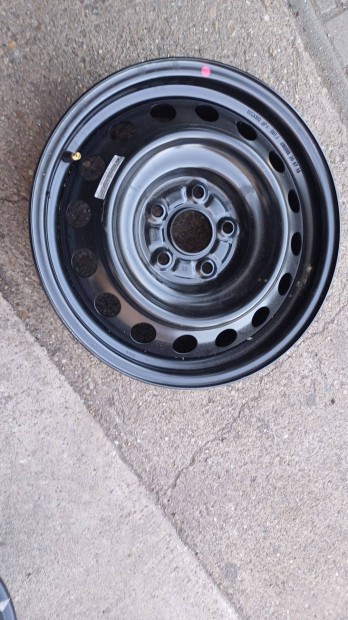 16"-os 5x114,3-as gyári új Toyota acélfelni, 1 db eladó