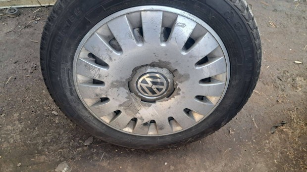 16"-os gyri Volkswagen disztrcsa garnitra elad