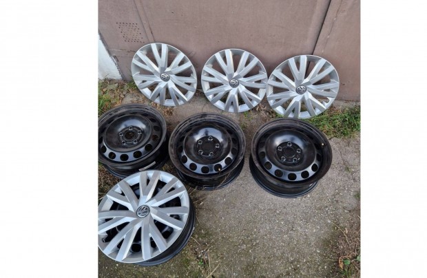 16" vw,skoda,seat audi lemezfelnik,dsztrcskkal