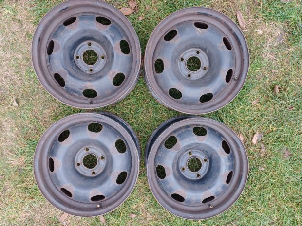 16 col 4x108 Peugeot Citroen lemezfelni garnitra