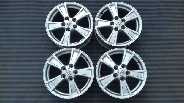 16 col 5x114,3 gyári Toyota alufelni + Tpms