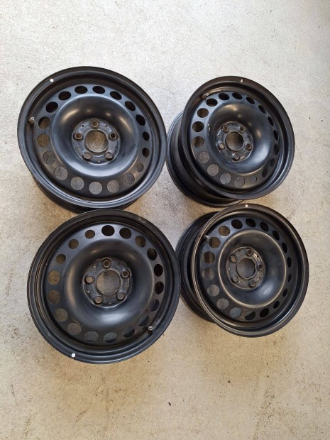 16 collos mercedes lemezfelni