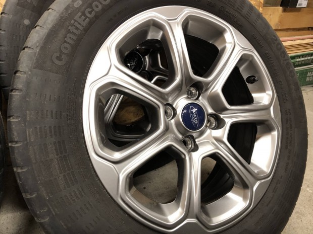 16 colos Ford Ecosport alufelni nyri gumi 16 col 4x108
