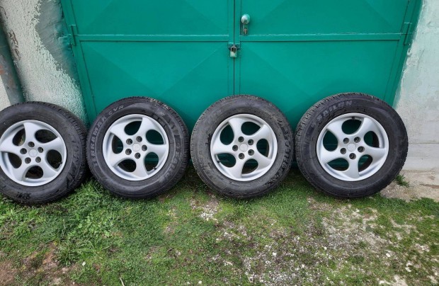 16 colos Toyota Rav 4 gyári alufelni garnitúra: 5x114,3 . 7Jx16 . Et45