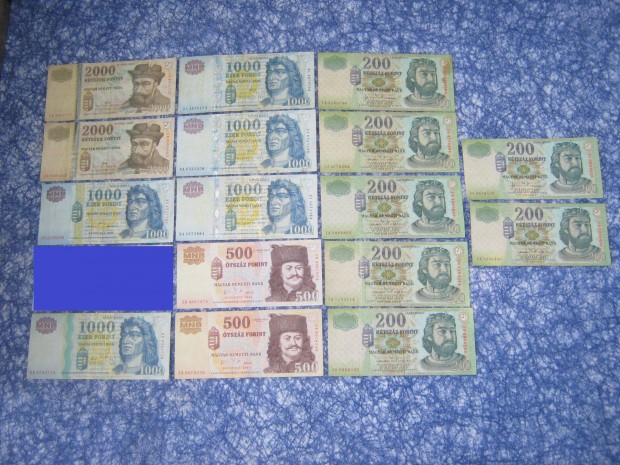 16 db Forint paprpnz, bankjegy (1 db Millenium 1000 Forint)