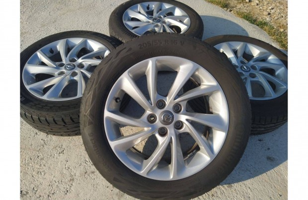 16 gyári 16" Opel alufelni Tpms szelep Astra J és Astra K 5x105