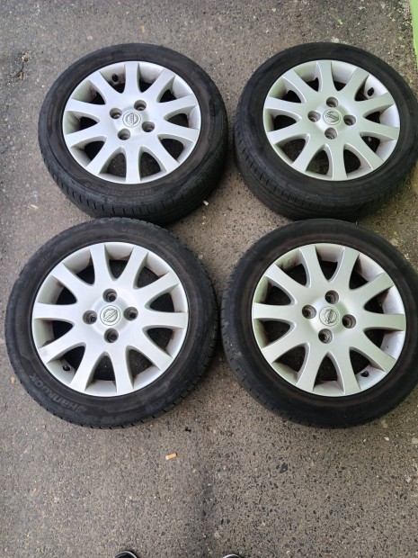 16-os Nissan Almera alufelni