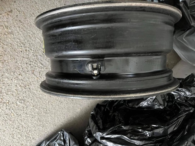 16-os Nissan Juke felni 4db