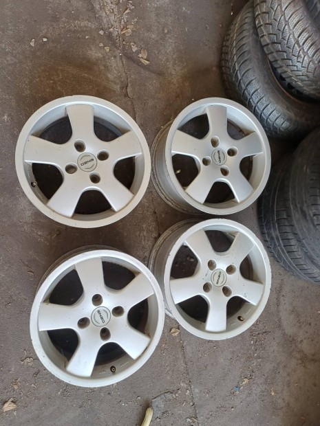 16os 4x114.3 alufelnik 