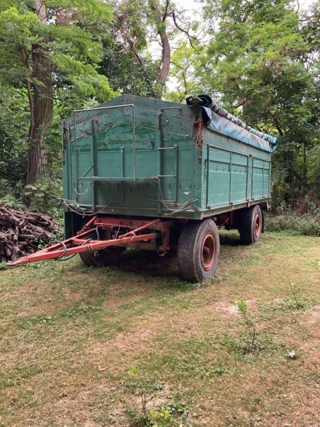 16t Gabonskocsi