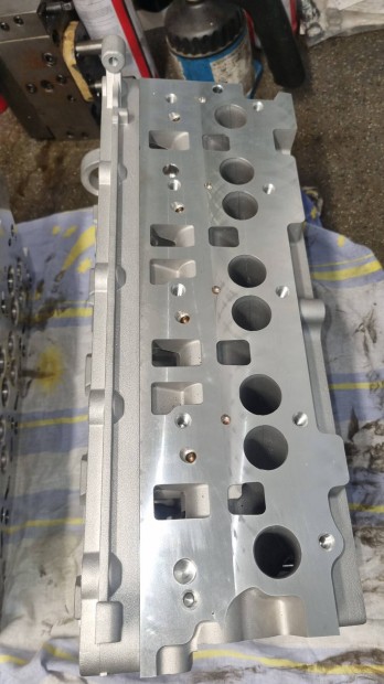 16v Pdtdi hengerfej