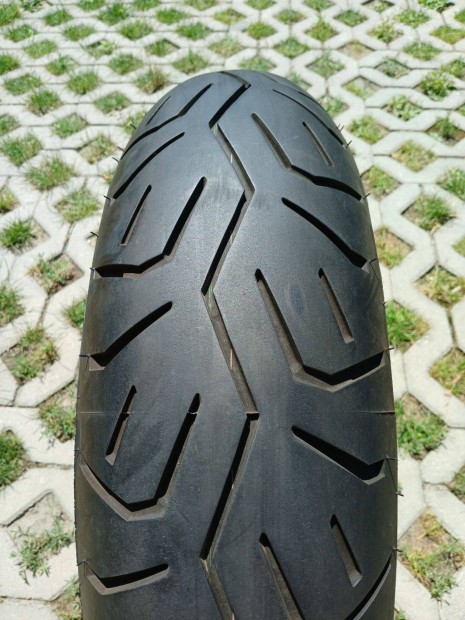 170/80-15 Bridgestone Exedra Maxr chopper motorgumi 2021.vj. 95%