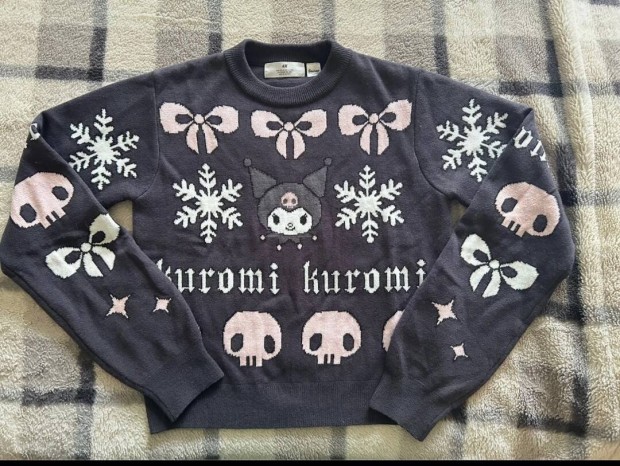 170-es H&M Sanrio - Kuromi csajos pulcsi