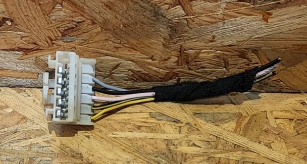 171808 Lancia Lybra 1999-2005 bal hátsó lámpa Elektromos csatlakozó