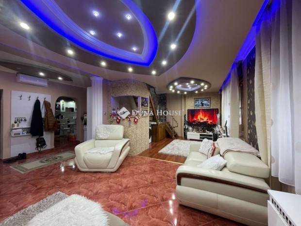 171 nm-es h�z elad� Baja