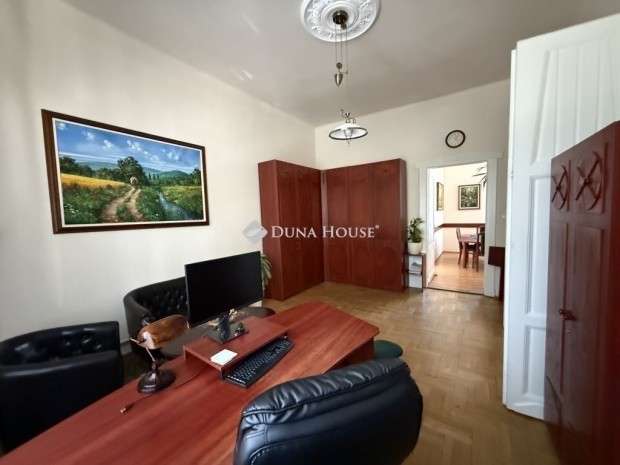 172 nm-es lak�s elad� Sz�kesfeh�rv�r