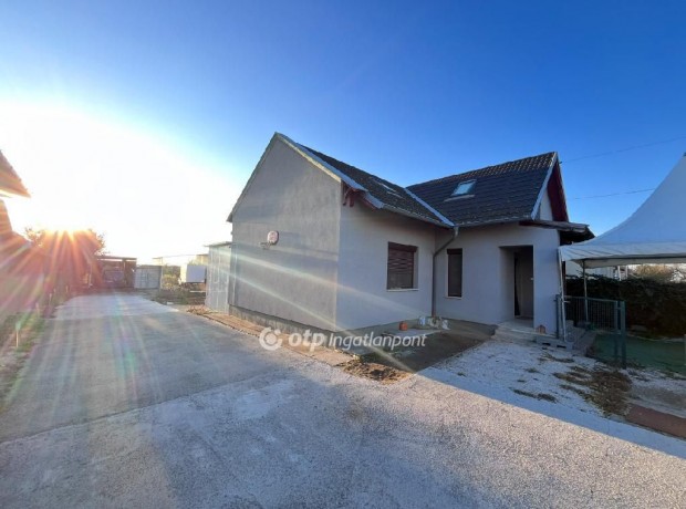 174 nm-es h�z elad� Iv�ncsa