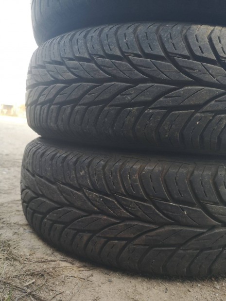 175/65R14 uniroyal nyrigumik eladk