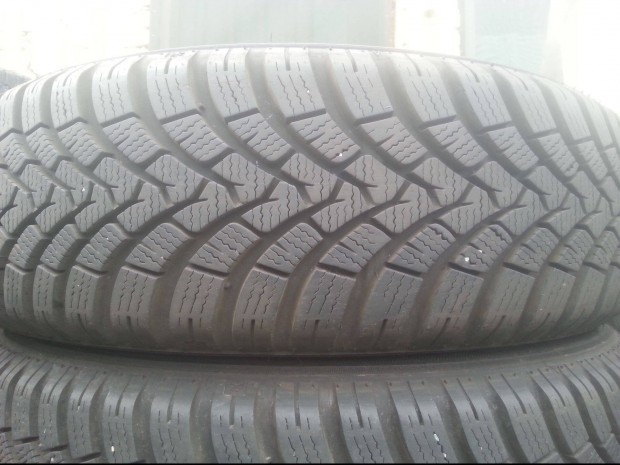 175/65R15 Falken újszerű 2020-as téli gumi garnitúra
