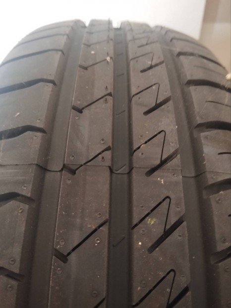 175/65 R14 Nyari gumi Laufenn j (Hankook termk).