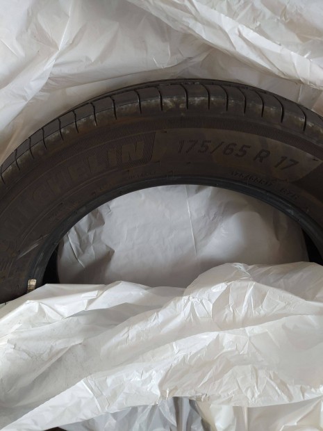 175/65 R17 Michelin nyári gumi szett eladó