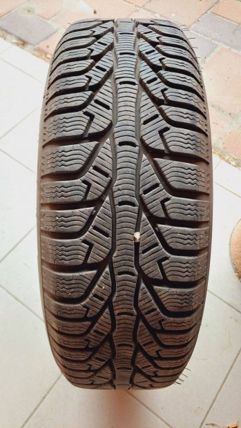 175/65 R 14 Kléber Krisalp Hp2 újszerű téligumi, Ford Fiesta felniken