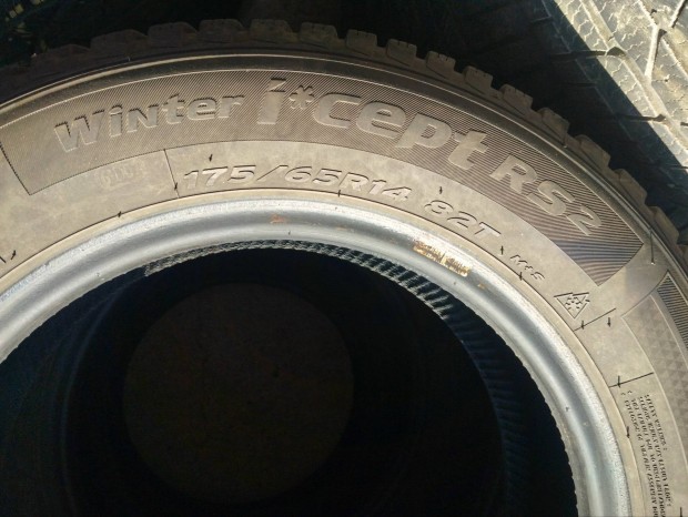 175/65 r14 Téli gumi Hankook Németországból 6.5 mm-es profilmélység.