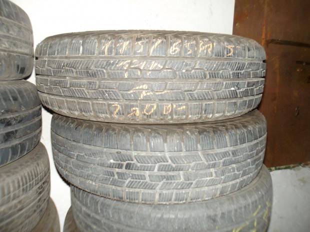 175/65r15 Firestone négyévszakos gumi ajándék szereléssel