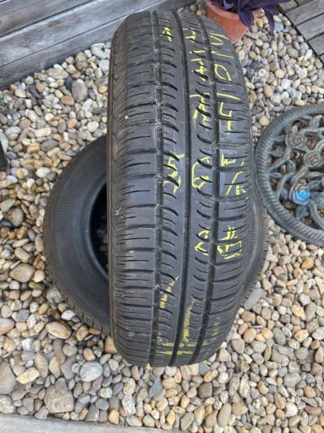 175/70 R14 méretű nyári gumik párban olcsón vihetők Ceglédről
