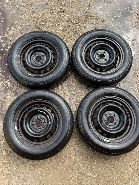175/70 R14 nyári gumi(szinte új) szett+toyota lemez felni
