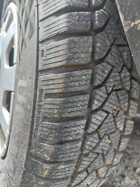 175/80 R14 téligumik