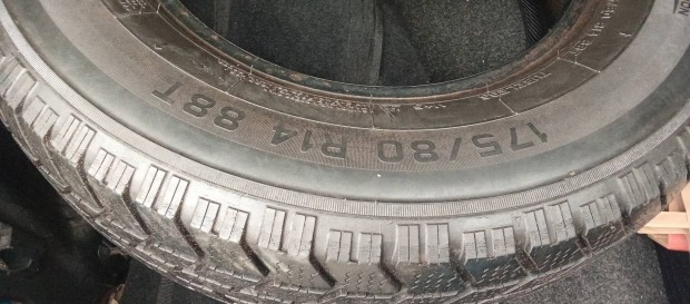 175/89 R14 tli gumi