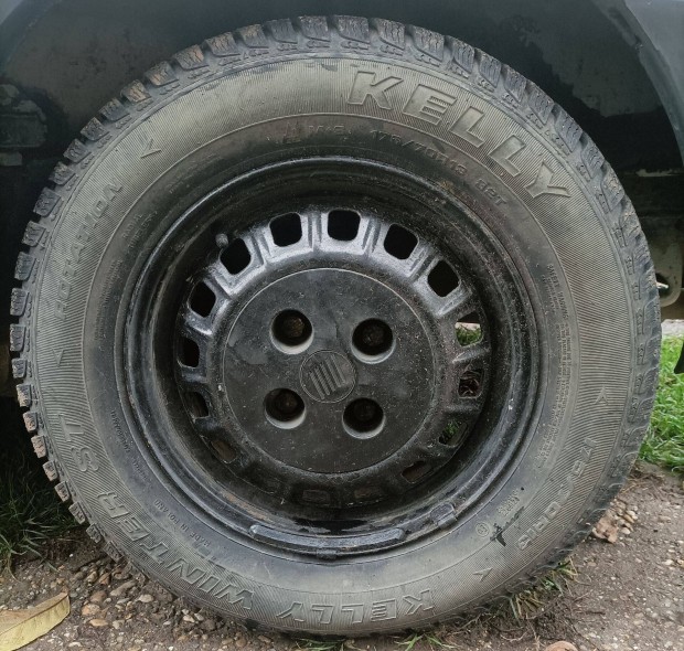 175 x 70 x13- as Kelly -4 db Tligumi Garnitra felnivel /Fiat