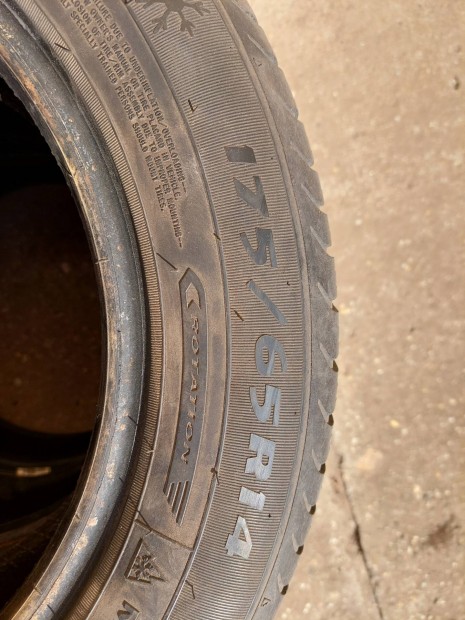 176/65 r14 négyévszakos gumiabroncs