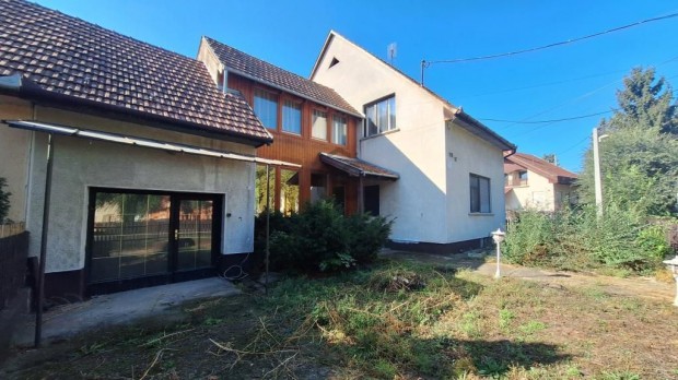 178 nm-es h�z elad� Albertirsa