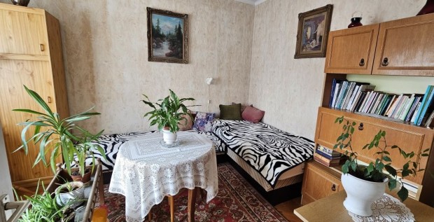 179 nm-es h�z elad� Bog�d