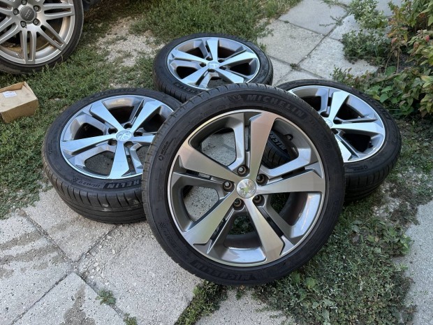 17 17" 5x108 Peugeot 308 alufelni felni 225/45 R17 Michelin nyári gumi